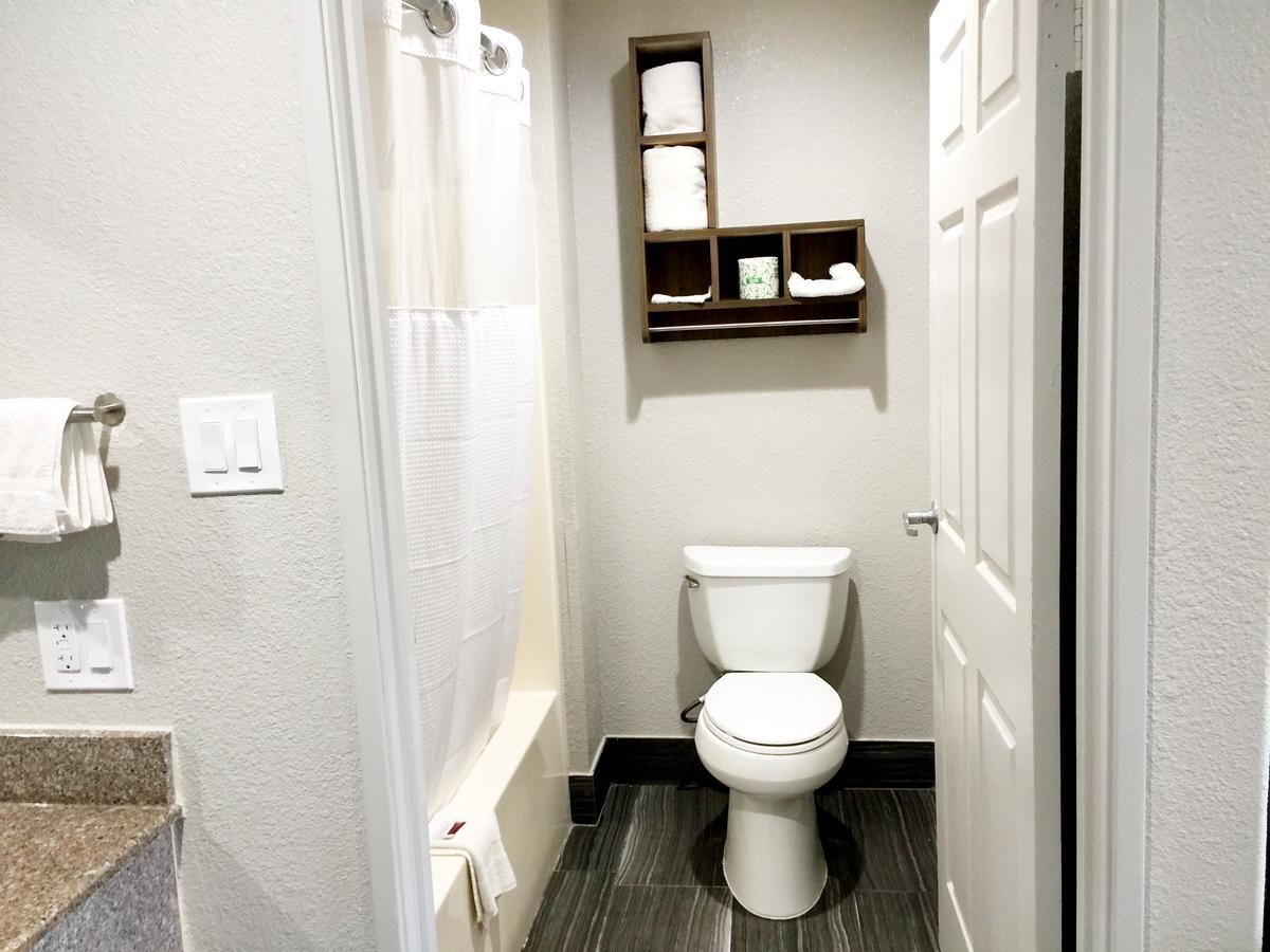 Americas Best Value Inn&Suites Mont Belvieu Houston Eldon Extérieur photo